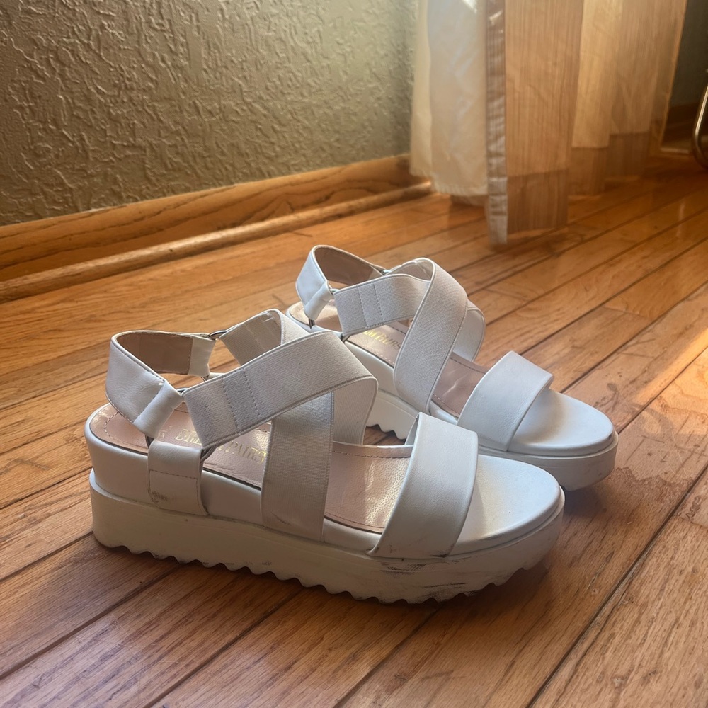 Dreampairs White Platform Strappy Sandals - Womens Sz 7